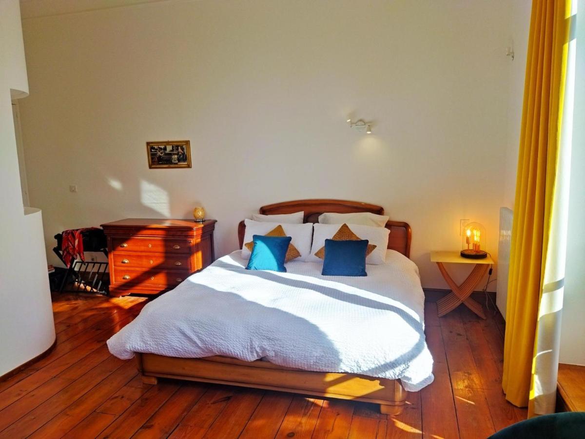 Domaine De La Tisnere Bed and Breakfast Gelos Exteriör bild
