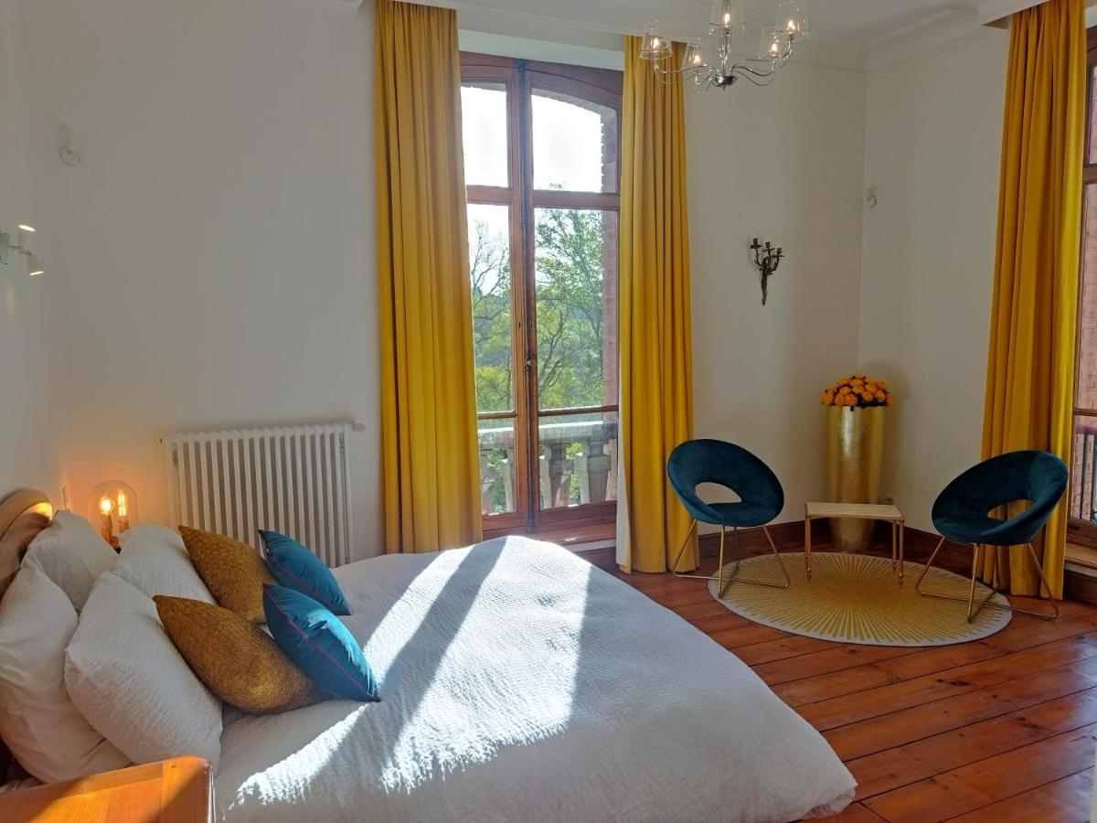 Domaine De La Tisnere Bed and Breakfast Gelos Exteriör bild